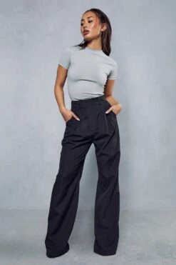Pleat Front Relaxed Trouser