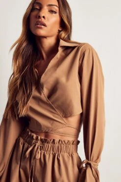 Poplin Drawstring Cropped Shirt Co-ord -Ladies Clothing Shop mocha poplin drawstring cropped shirt co ord 4